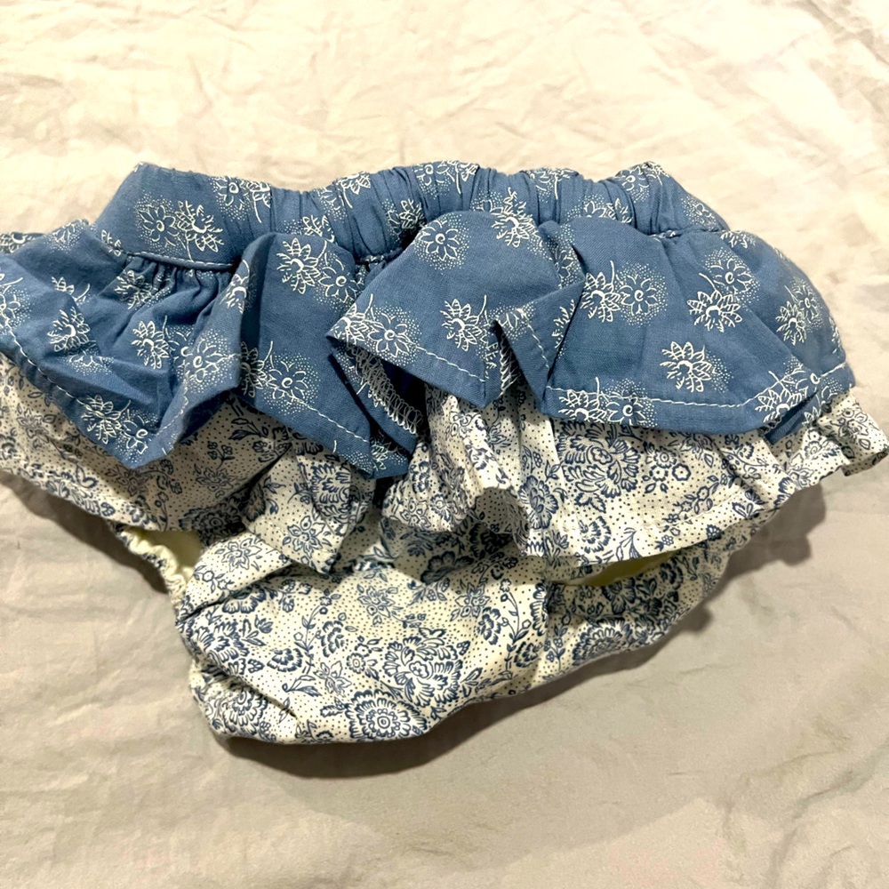 Baby Girl Swimming Bloomers Size 3-6 months. Brand: Archimède